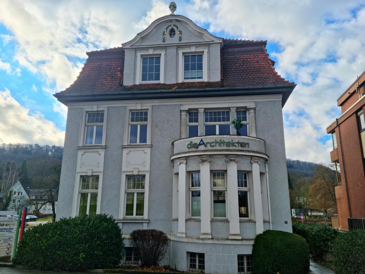 Charysma - Jugendstil Trifft Moderne, Schlafzimmer Mit Smart-Tv, Tischfussball, Darts, Parkplatz 하멜른 외부 사진
