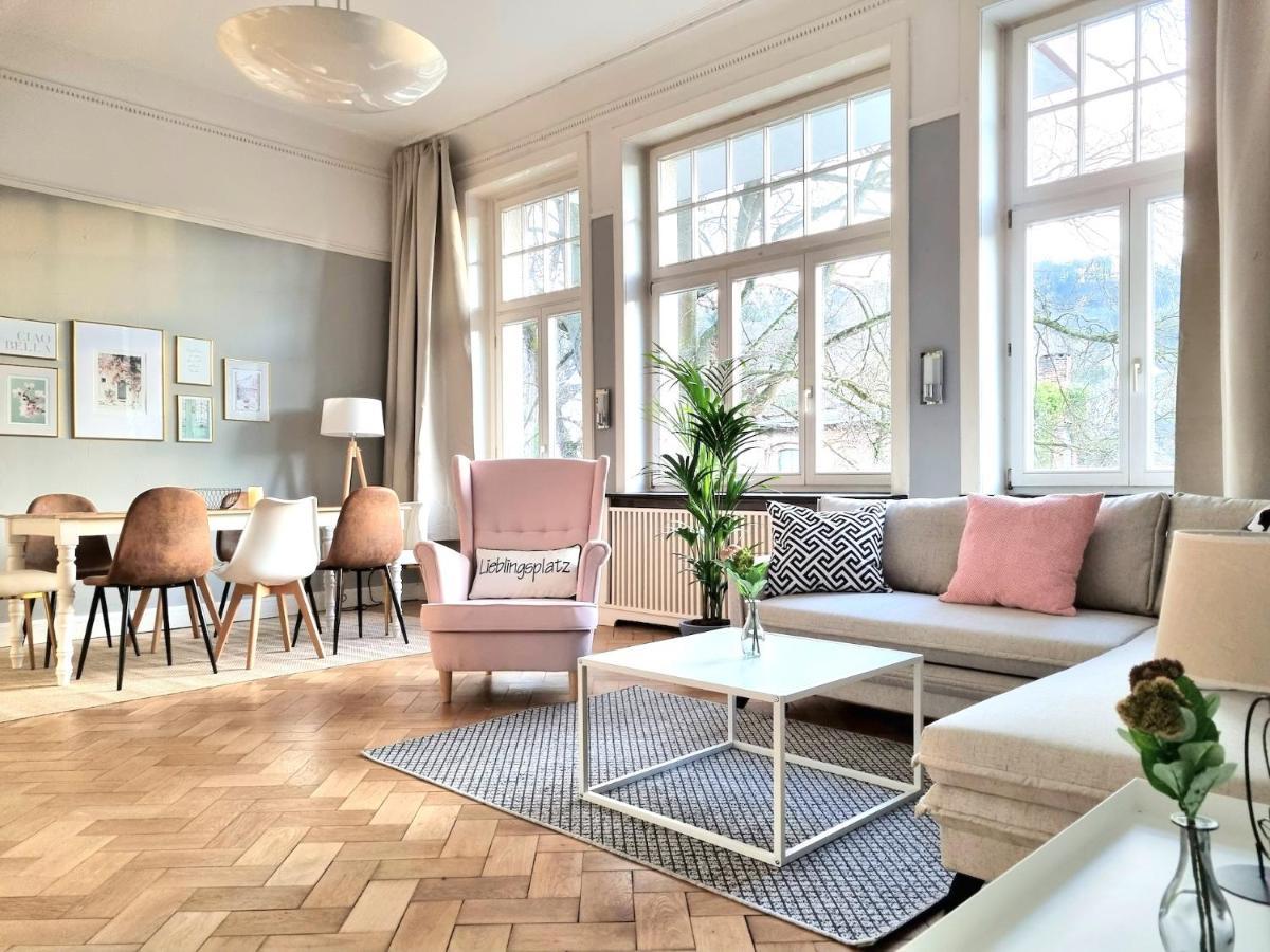Charysma - Jugendstil Trifft Moderne, Schlafzimmer Mit Smart-Tv, Tischfussball, Darts, Parkplatz 하멜른 외부 사진
